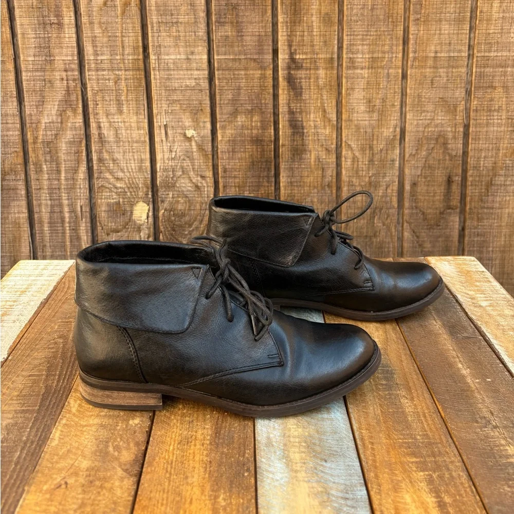 Steve Madden Black Leather Booties
